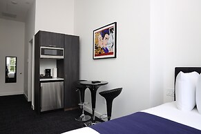 Maverick Suites at 28 Fenway