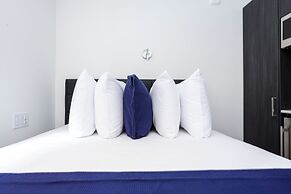 Maverick Suites at 28 Fenway