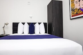 Maverick Suites at 28 Fenway