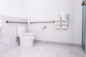 Maverick Suites at 28 Fenway