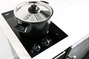 Maverick Suites at 28 Fenway