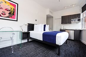 Maverick Suites at 28 Fenway