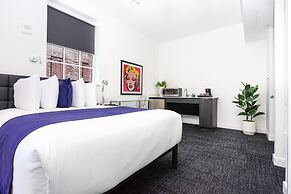 Maverick Suites at 28 Fenway