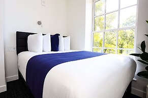 Maverick Suites at 28 Fenway