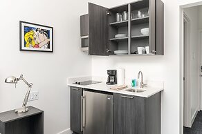 Maverick Suites at 28 Fenway