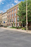 Maverick Suites at 28 Fenway