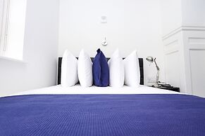 Maverick Suites at 28 Fenway