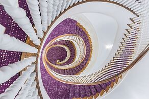 Maverick Suites at 28 Fenway