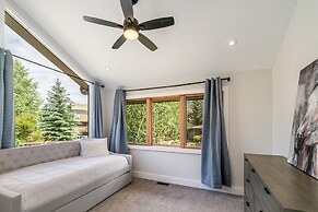 Eagle Vail 4BR Townhouse on Golf Course