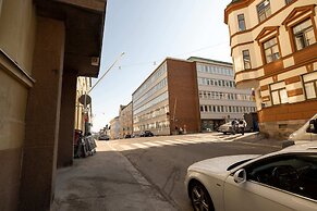 2ndhomes Modern Studio close to the Sea