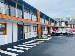 Coast Courtenay Hotel