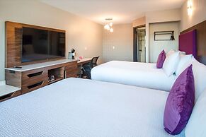 Coast Courtenay Hotel