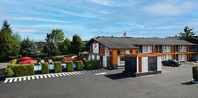 Coast Courtenay Hotel