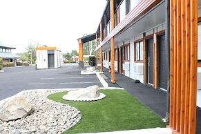 Coast Courtenay Hotel