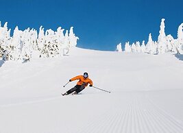 Coast Courtenay Hotel