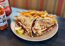 Coast Courtenay Hotel