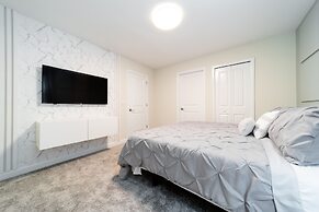 Star Wars Game Room! -private Pool -free Waterpark