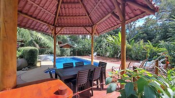 Cabinas Costa Tropicana