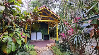 Cabinas Costa Tropicana