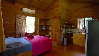 Cabinas Costa Tropicana