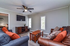 Pinners Compound- 4 BR hot tub fire pit