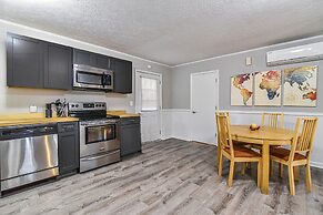 Pinners Compound- 4 BR hot tub fire pit