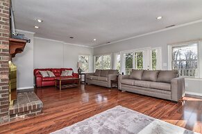 Pinners Compound- 4 BR hot tub fire pit