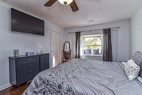 Pinners Compound- 4 BR hot tub fire pit