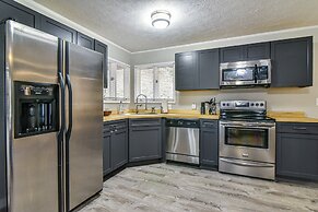 Pinners Compound- 4 BR hot tub fire pit