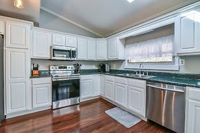 Pinners Compound- 4 BR hot tub fire pit