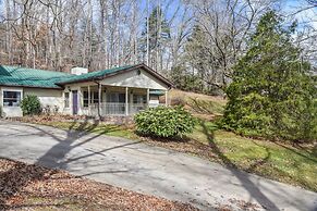 Pinners Compound- 4 BR hot tub fire pit