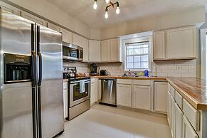 2 BR apt near Mtn to Sea Hiking Trail