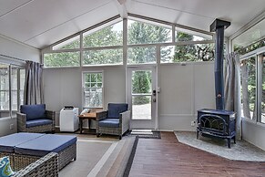 2 BR apt near Mtn to Sea Hiking Trail