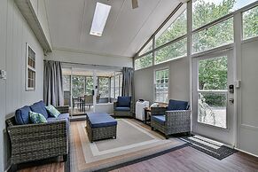 2 BR apt near Mtn to Sea Hiking Trail