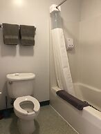 Edge Of The Woods Motel