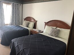 Edge Of The Woods Motel