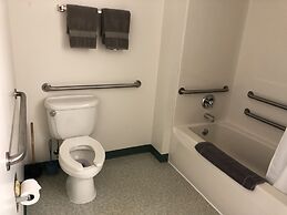 Edge Of The Woods Motel