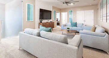 7572oml-solterra Resort 7 Bedroom Home by RedAwning