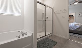 7547oml-solterra Resort 6 Bedroom Home by RedAwning