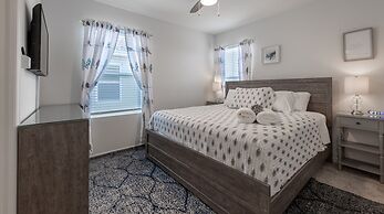 7547oml-solterra Resort 6 Bedroom Home by RedAwning