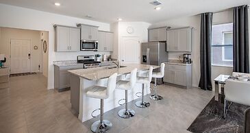 7547oml-solterra Resort 6 Bedroom Home by RedAwning