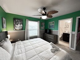 2127lc- Windsor Island 10 Bedroom Home by RedAwning