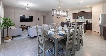 7660oml-solterra Resort 5 Bedroom Home by RedAwning