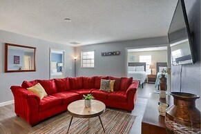 1461bt - The Retreat At Championsgate 9 Bedroom Home by RedAwning