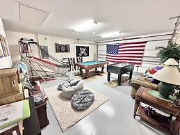 777bd - West Haven Gated Community 4 Bedroom Home by RedAwning