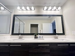 Balmoral Resort-162kb 4 Bedroom Home by RedAwning