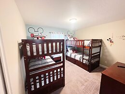 Balmoral Resort-162kb 4 Bedroom Home by RedAwning