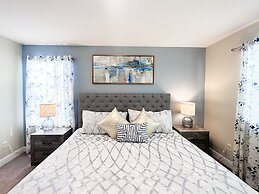 Balmoral Resort-162kb 4 Bedroom Home by RedAwning