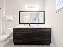 Balmoral Resort-162kb 4 Bedroom Home by RedAwning