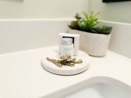 Balmoral Resort-162kb 4 Bedroom Home by RedAwning